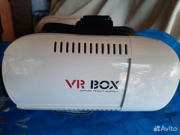 Очки виртуальной реальности для телефона