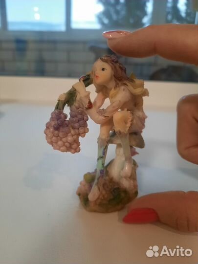 Статуэтка фея