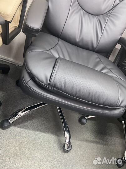 Кожаное кресло компьютерное Фортуна 5(50)