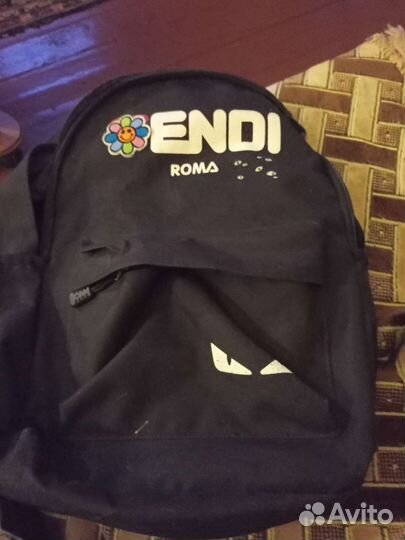 Отдам рюкзак, сумки, балетки, папка для трудов