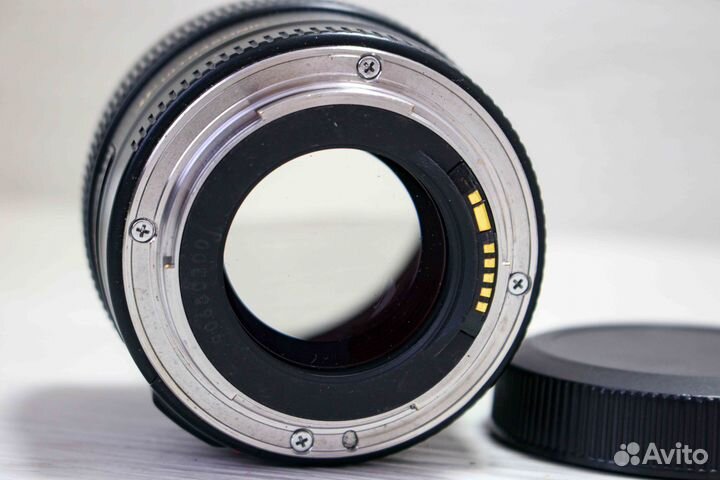 Объектив canon 85 mm 1.8 usm