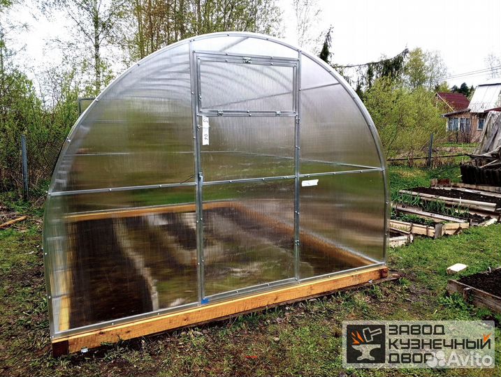 Теплица из поликарбоната с двойной дугой