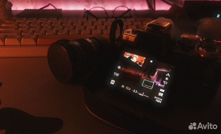 Olympus OM-D E-M10 mark II