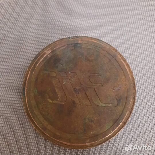 Эмблема зис