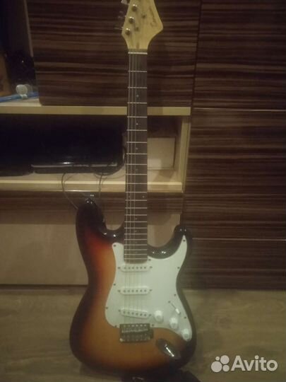 Электрогитара