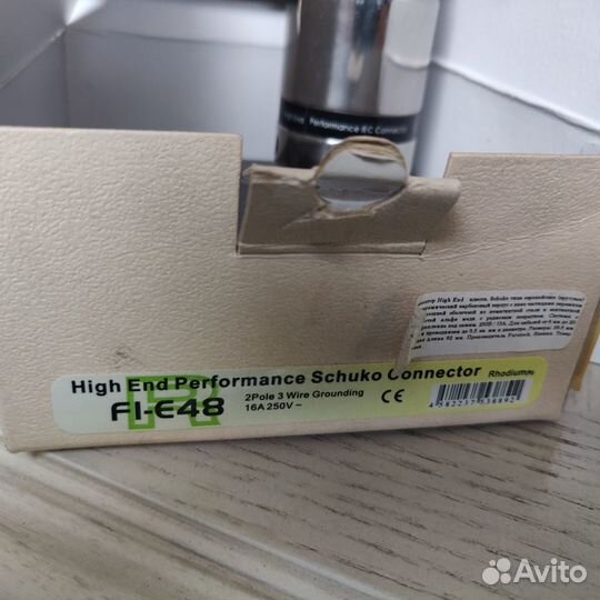 Сетевой коннектор Разъем Furutech FI-48 (R). FI-50