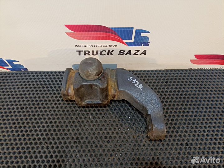 1354062 Кронштейн переднего амортизатора правый