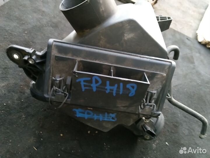 Корпус воздушного фильтра рено колеос 1