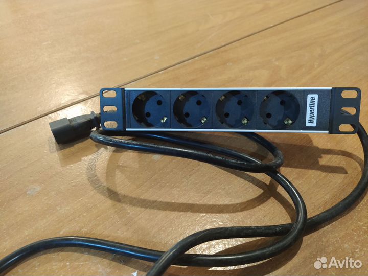 Блок розеток hyperline