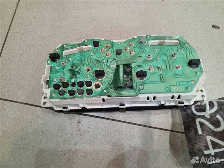 Панель приборов Mitsubishi Pajero iO 1998-2007