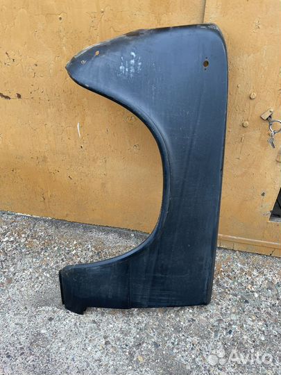 Крыло левое на ваз 21011