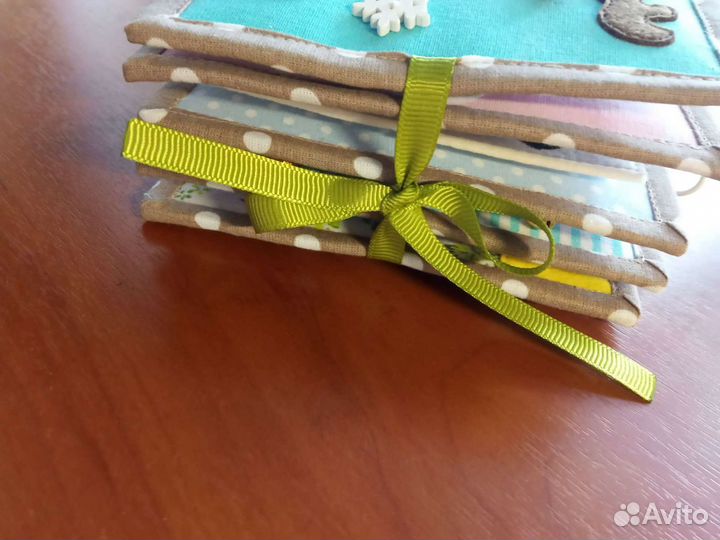 Развивающая книга из фетра и ткани