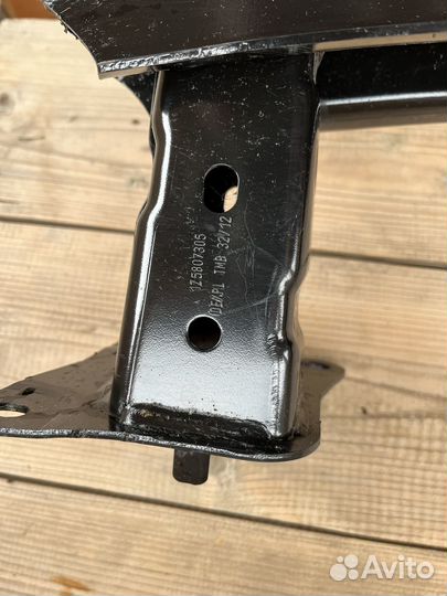 Усилитель заднего бампера Skoda Octavia A5