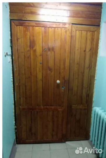 Перегородка с дверью для тамбура