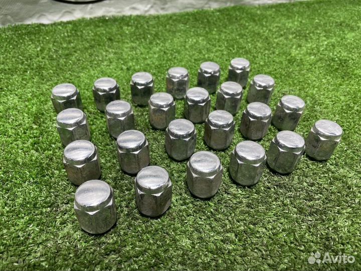 Гайка колесная Toyota Land Cruiser Prado RZJ95