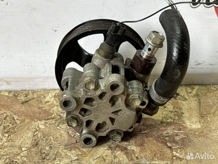 Насос гидроусилителя Toyota Camry GSV40 2GR-FE