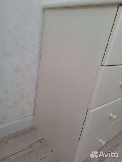 Детская кровать до 3 лет,комод ванильного цвета