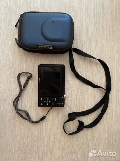 Компактный фотоаппарат Nikon