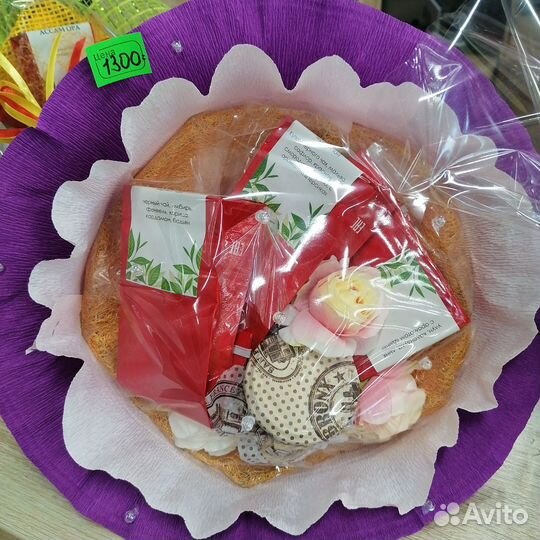 Корзинка, чай, подарок