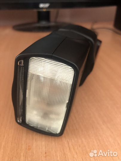 Вспышка камеры Canon 430 EX II