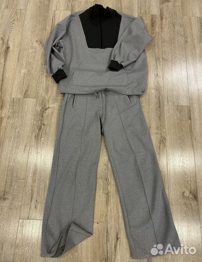 Костюм