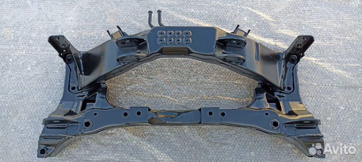 Mitsubishi Outlander 1 задний подрамник