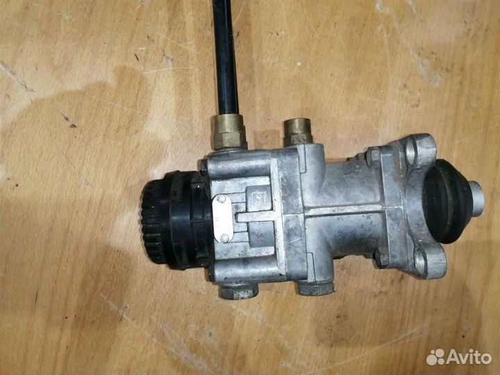 Кран тормозной Грузовые газ 33106