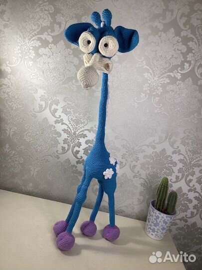 Вязаный жираф на каркасе, игрушка, декор