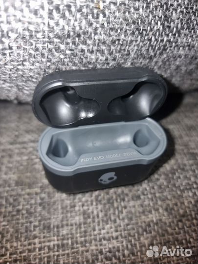 Skullcandy Indy evo кейс