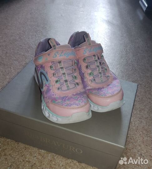 Кроссовки для девочки