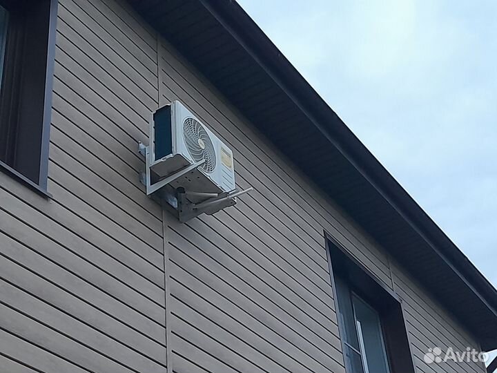 Кондиционер, вакуумный насос, манометр