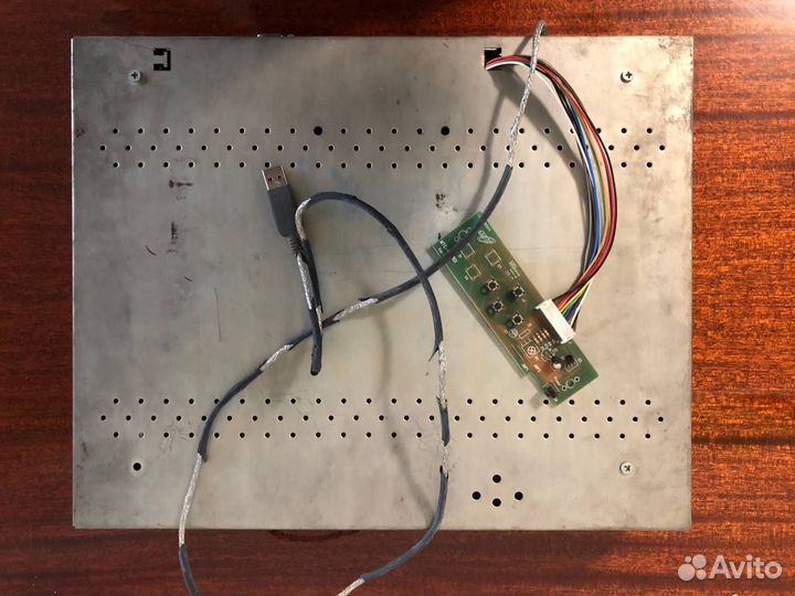 Сенсорная панель терминала