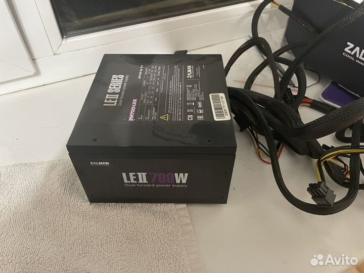 Блок питания zalman le2 700w