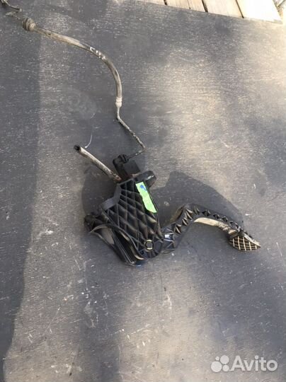 Педаль сцепления volkswagen jetta 5