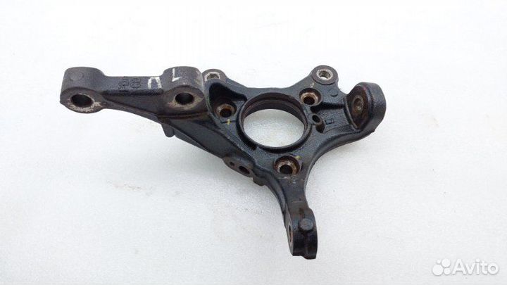 Б/У Кулак поворотный Состояние отличное, оригинал