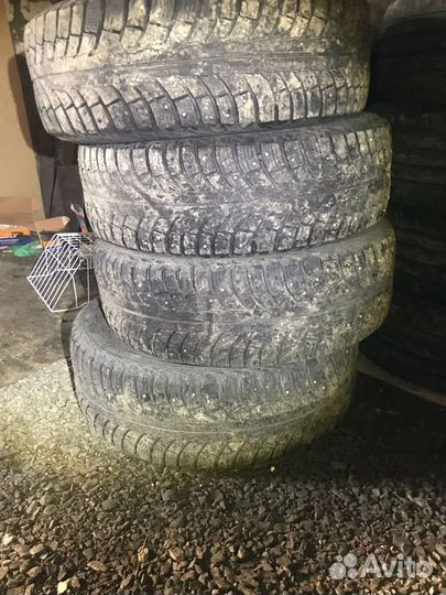 Gislaved Frost 215/65 R16