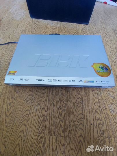 Портативный dvd плеер bbk dv615si