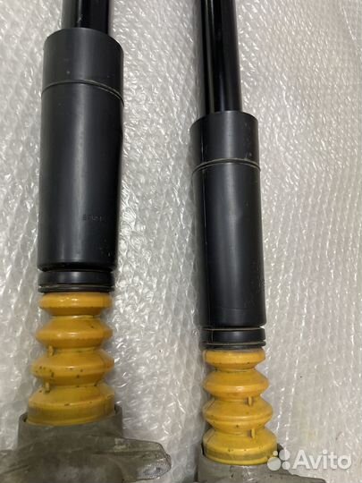 Амортизатор задний (пара) Skoda Octavia 1997-2011