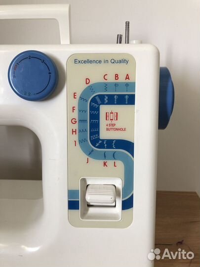 Швейная машина Dragonfly