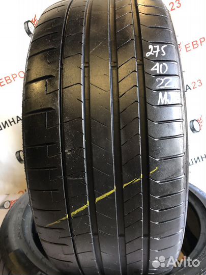 Pirelli P Zero PZ4 275/40 R22 107Y