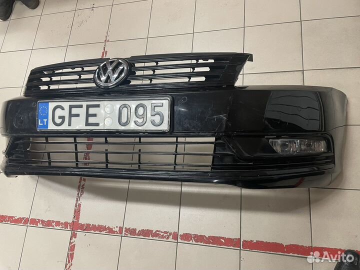 Бампер передний Volkswagen Passat B7 3AA807221GRU