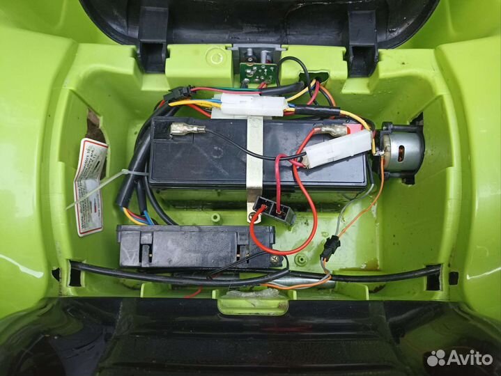 Детский электромобиль huada