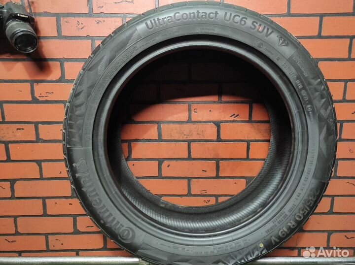 Continental ContiUltraContact UC6 235/50 R19 99V