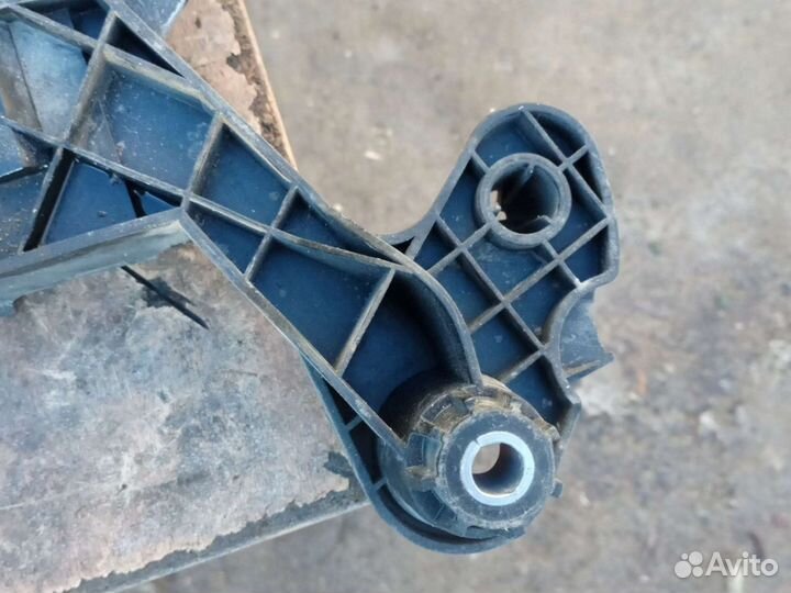 Площадка аккумулятора Skoda Octavia A7