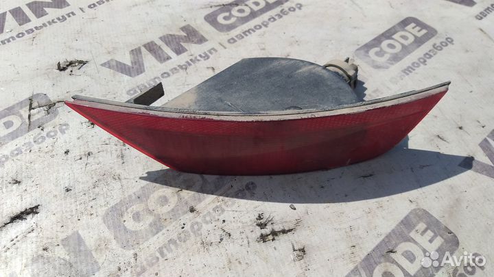 Фара противотуманная задняя правая Ford Kuga 1