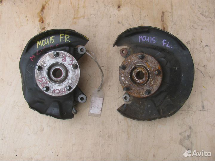 Ступица поворотный кулак Lexus RX300 MCU15