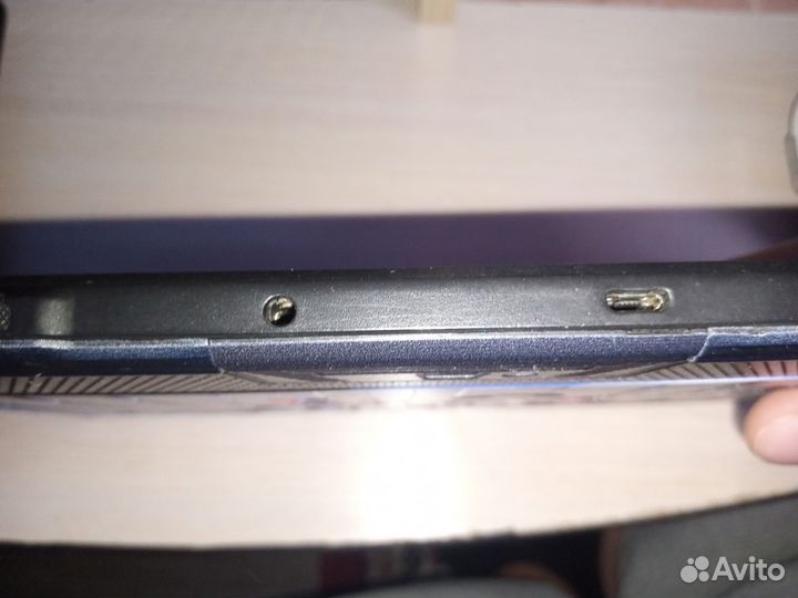 На запчасти планшет и колонка