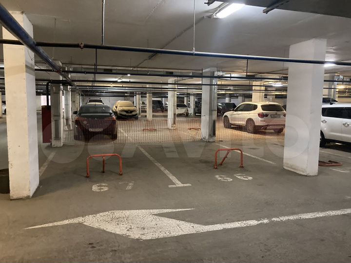 Машиноместо, 14 м²