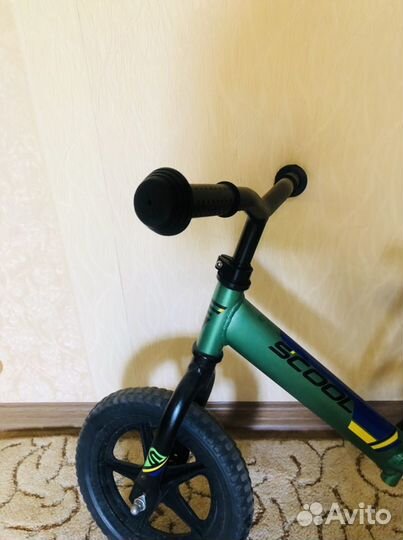 Беговел Scool pedeX Race Light, Зеленый