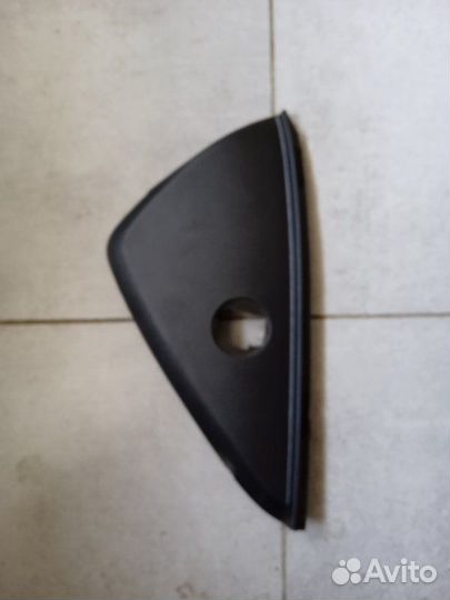 Накладка на торпедо правая Kia Optima 3 G4KD 2011